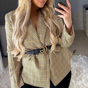 Fashion nova sold out Boss babe blazer 💛